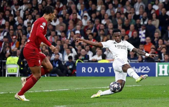 拉门斯：我是看库尔图瓦的比赛长大的，诺伊尔也是我的榜样