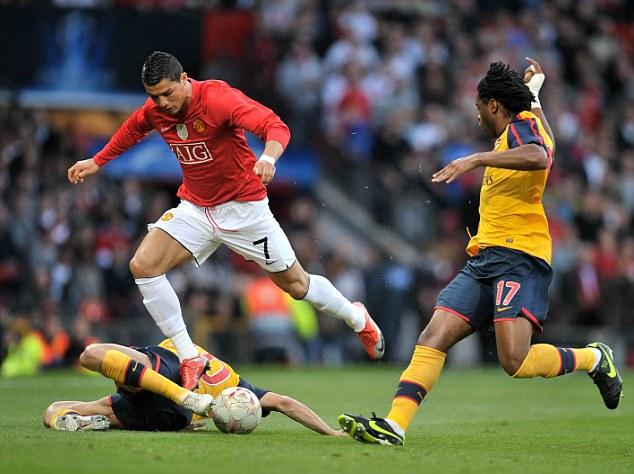 铜梁龙致谢蓉城：期待成渝两地共同推动西部足球事业蓬勃发展