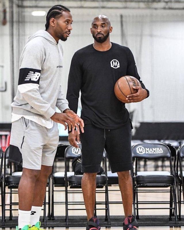 英超12月最佳扑救候选：拉亚两度上榜，大马丁、拉门斯在列