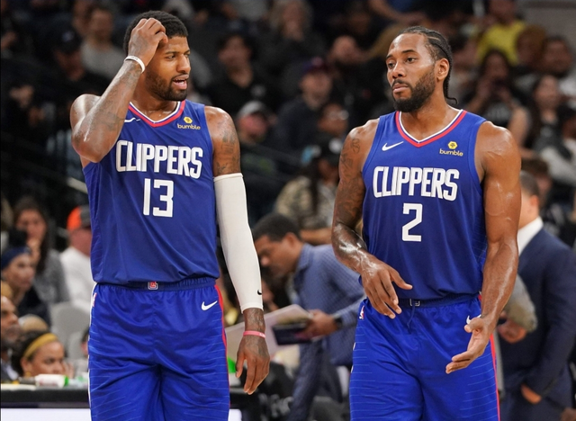 阿莫林又搞砸了：5场只赢1场，曼联狂丢9分，争四前景悲观